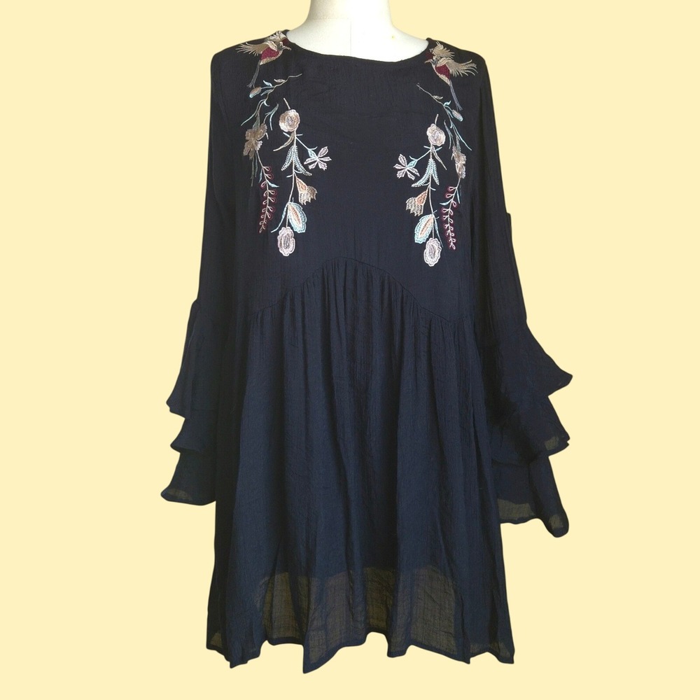 Umgee Tunic Dress Women medium Black Excellent Embroidered Ruffle Sleeve Boho